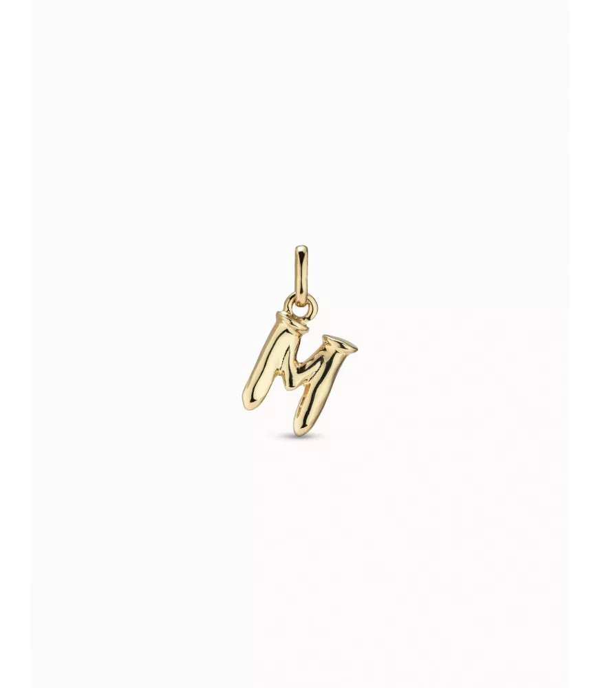 Charm Dame una M´s UNOde50, en metal bañado en oro.