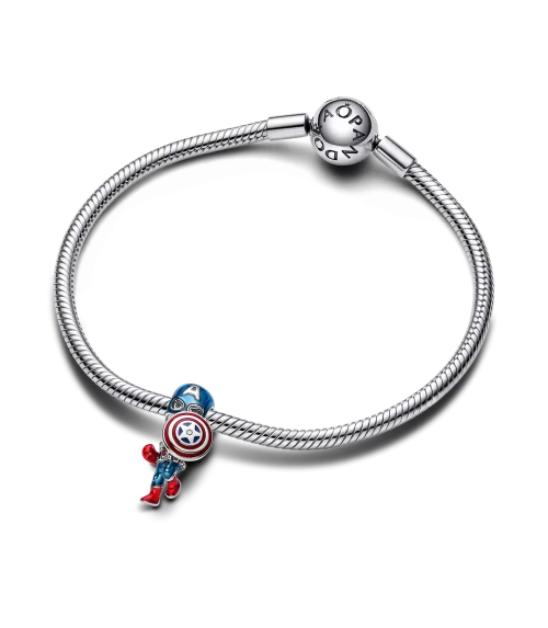 Charm en plata de ley Capitan América de Los Vengadores de Marvel