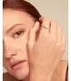Anillo Cosmos UNOde50, en metal bañado en plata.