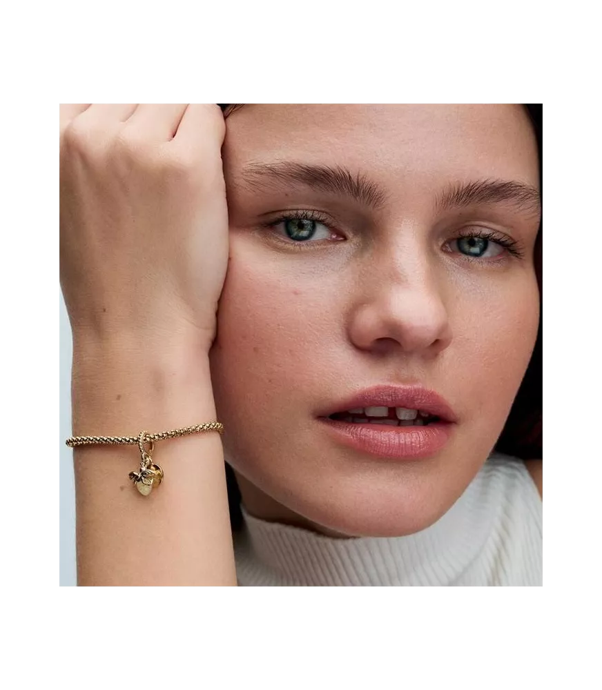 Charm colgante con un recubrimiento en oro de 14k Luciérnaga que Brilla en la Oscuridad 