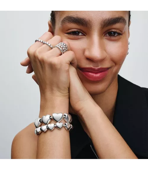 Anillo en plata de ley Fila de Corazones