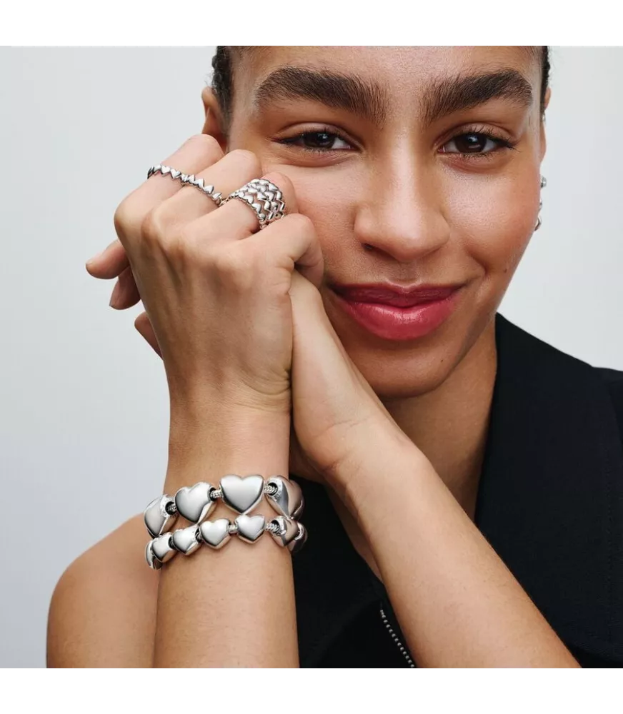 Anillo en plata de ley Fila de Corazones