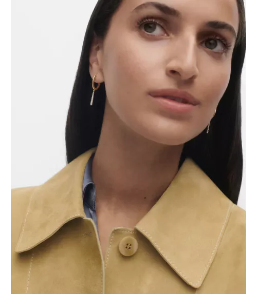 Pendientes aros Olga Mini P D Paola, colección básicos de joyeria, en plata de ley con baño de oro de 18K.