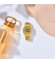 Reloj Casio vintage digital, con esfera dorada y brazalete de acero dorado.