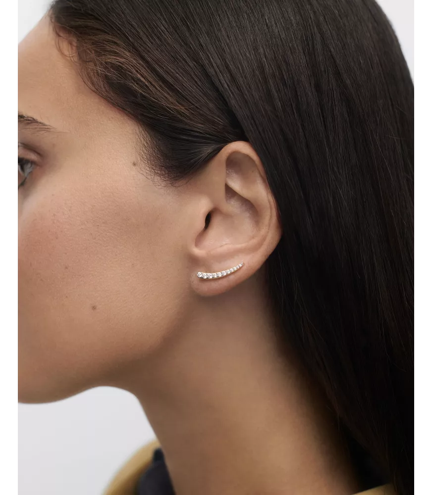 Pendientes trepadores Riga, P D Paola, colección básicos de joyeria, en plata de ley con baño de oro de 18K.