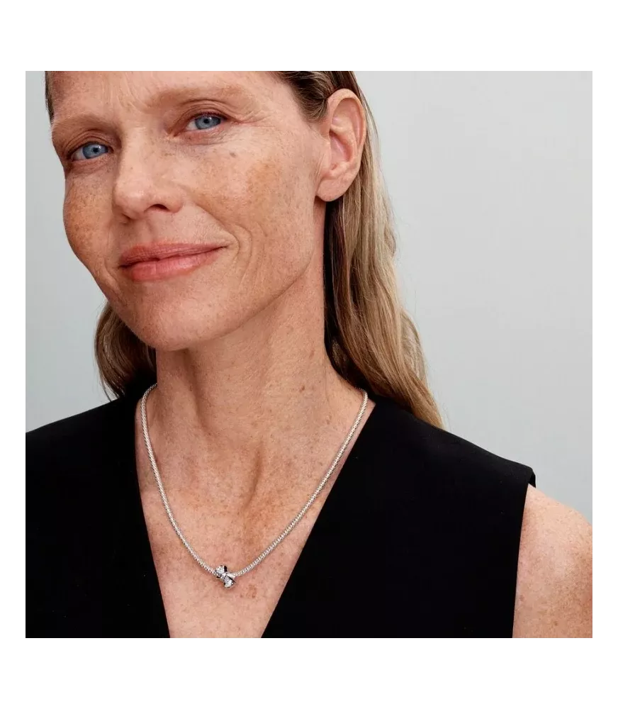 Charm en plata de ley Lazo Brillante