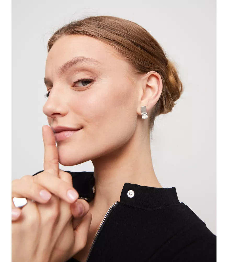 Pendientes Ser Sin Complejos UNOde50, en metal bañado en plata.