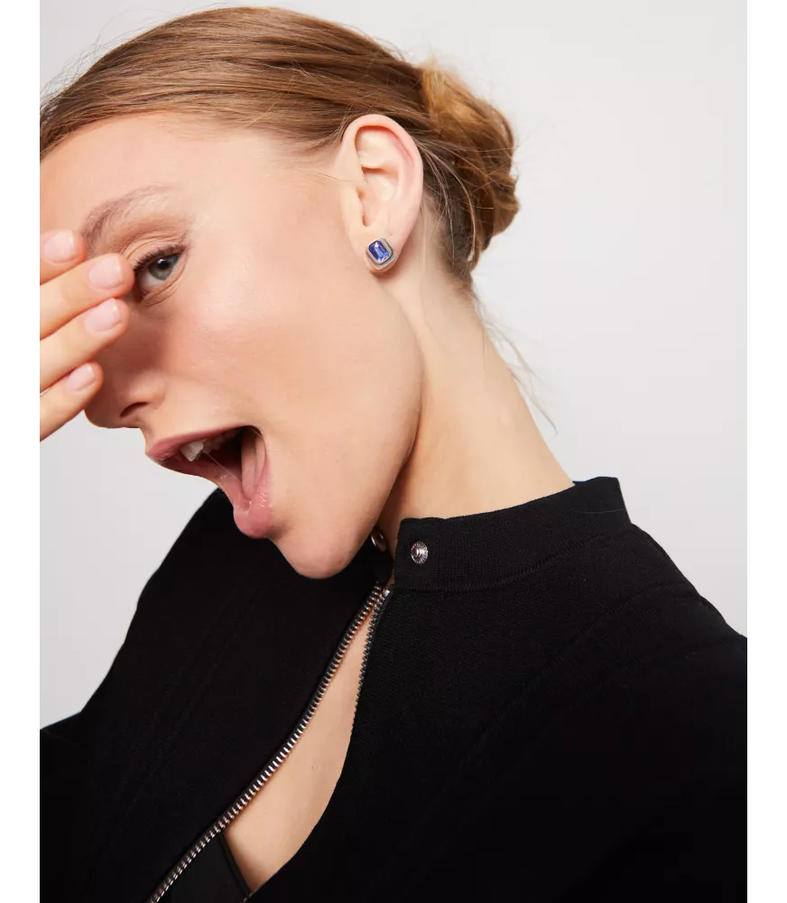 Pendientes Ser Magnética UNOde50, en metal bañado en plata.