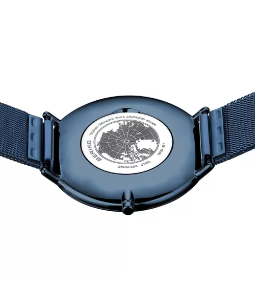 Reloj Bering Unisex Classic en acero esfera azul 15739-397