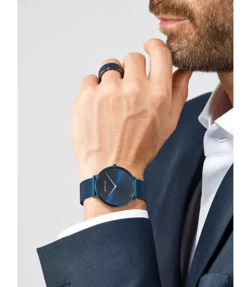 Reloj Bering Unisex Classic en acero esfera azul 15739-397