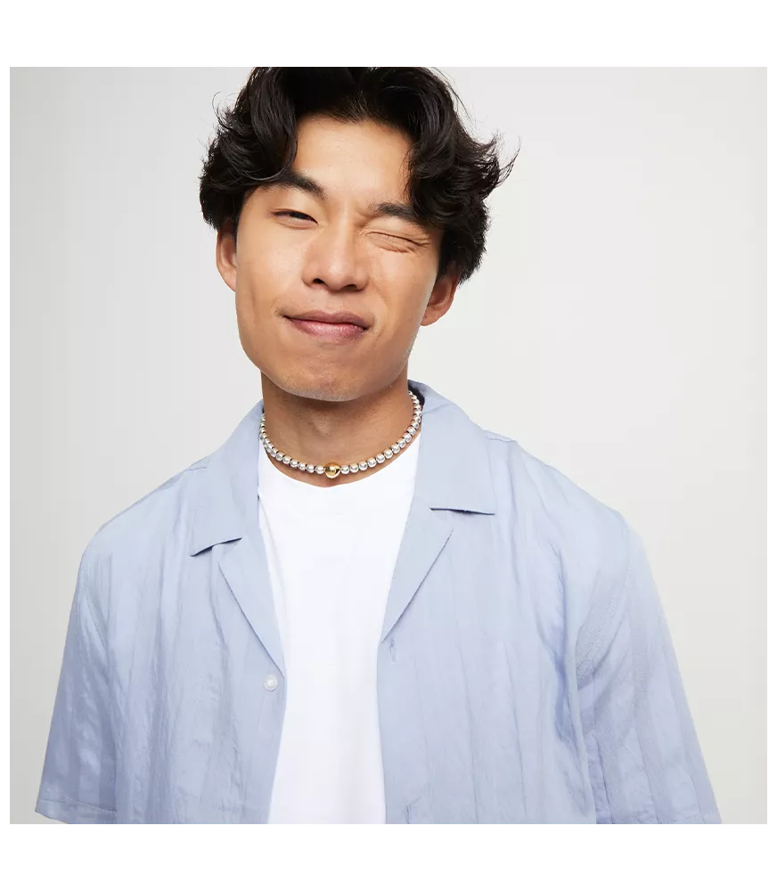 Collar Ser Intrépida Unode50, en metal bañado en plata.