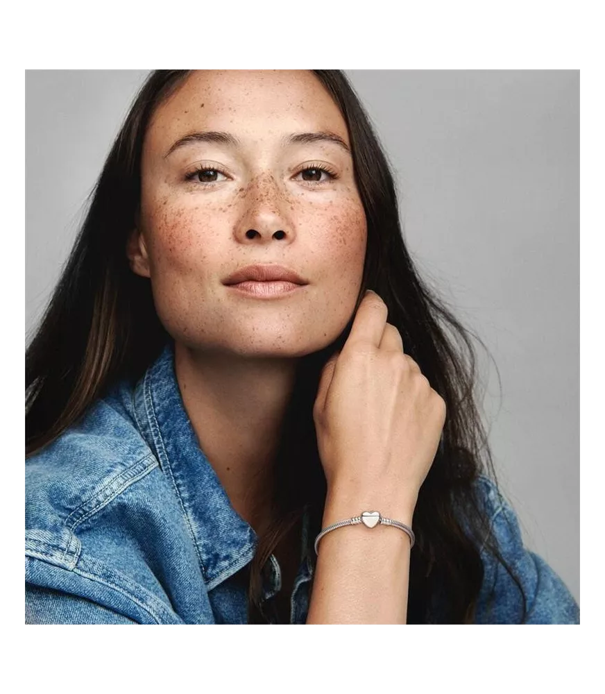 Pulsera Pandora Moments en plata de ley Cadena de Serpiente con cierre de Corazón