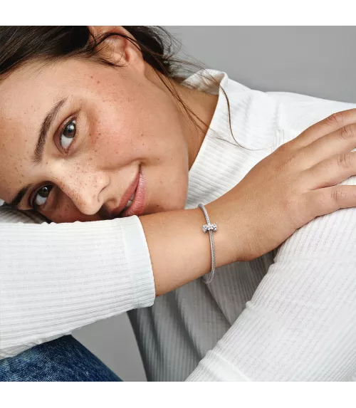 Charm Separador en plata de ley Margarita Blanca