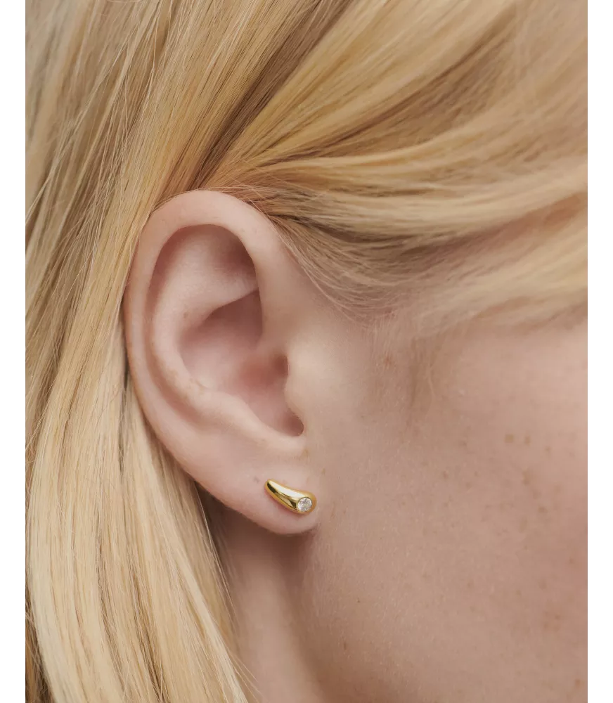 Pendientes Stud Serena, P D Paola, colección La Perla.