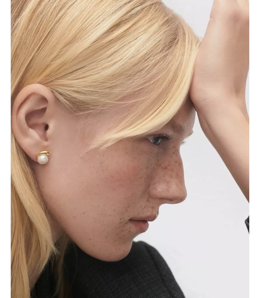 Pendientes Stud La Perla, P D Paola, colección La Perla.