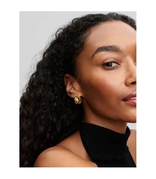 Pendientes con un recubrimiento en oro de 14k Aro Ondulados