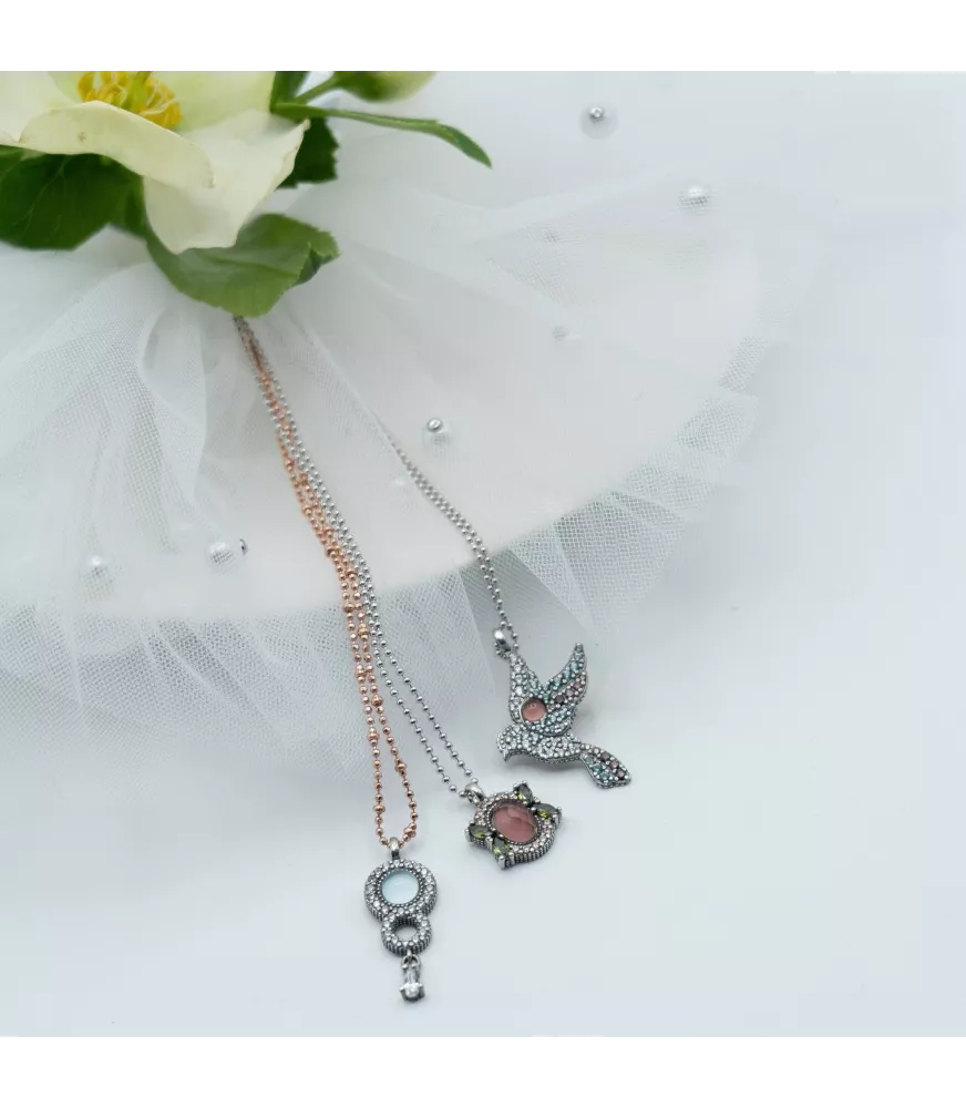 Colgante Sunfield Dos Gardenias Hummingbird, en plata. CL065162