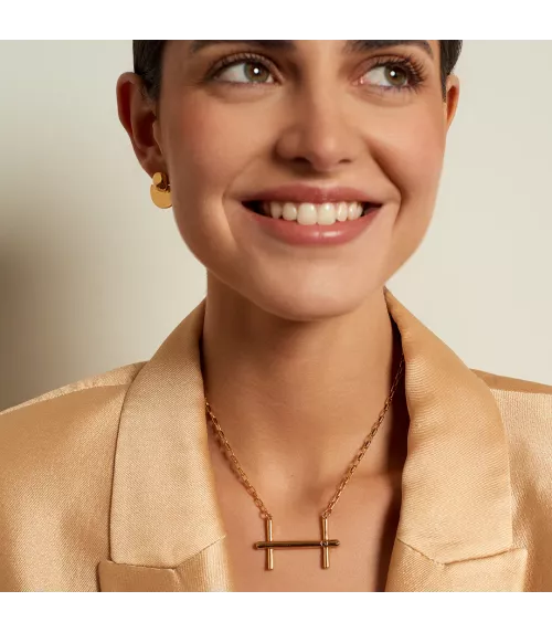 Collar Bit St. Moritz Slim CXC, en metal bañado en oro.