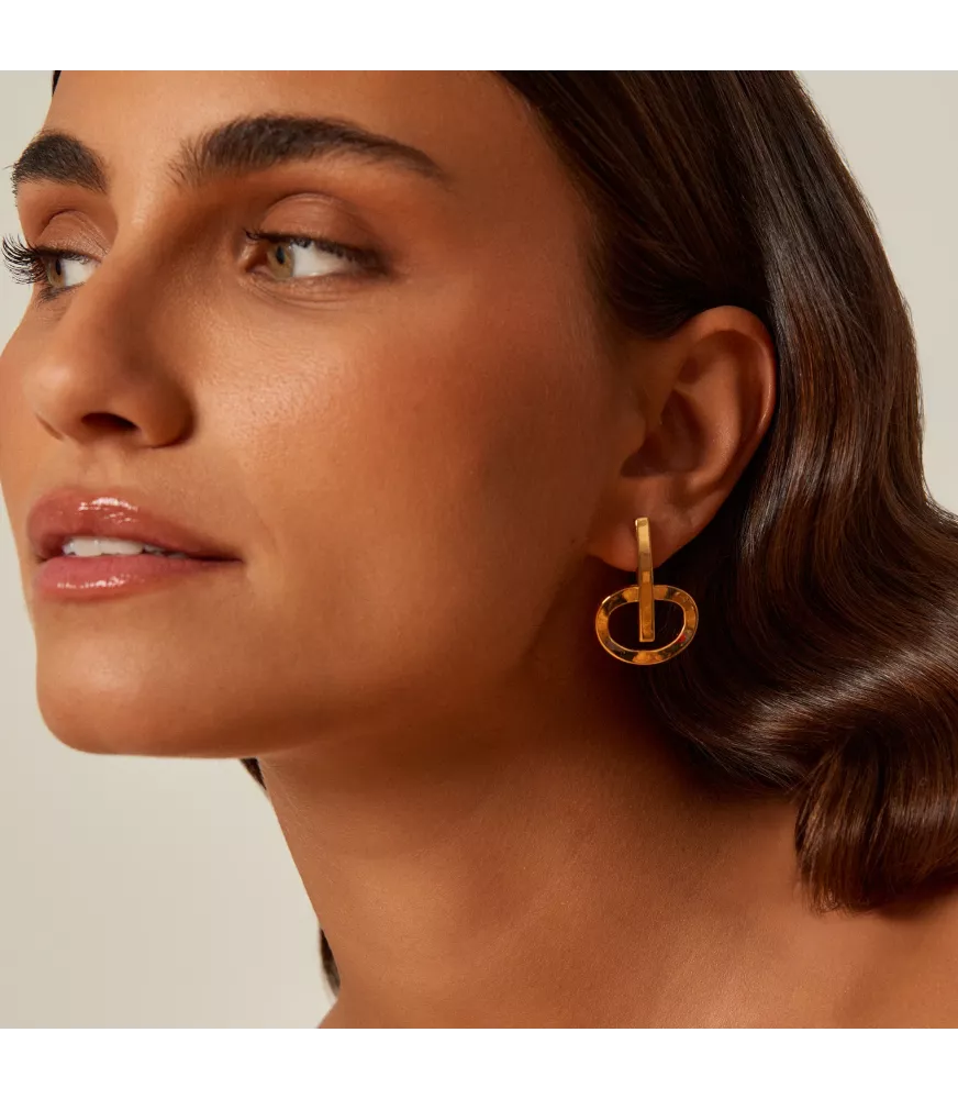 Pendientes CXC Ópera, en metal bañado en oro.