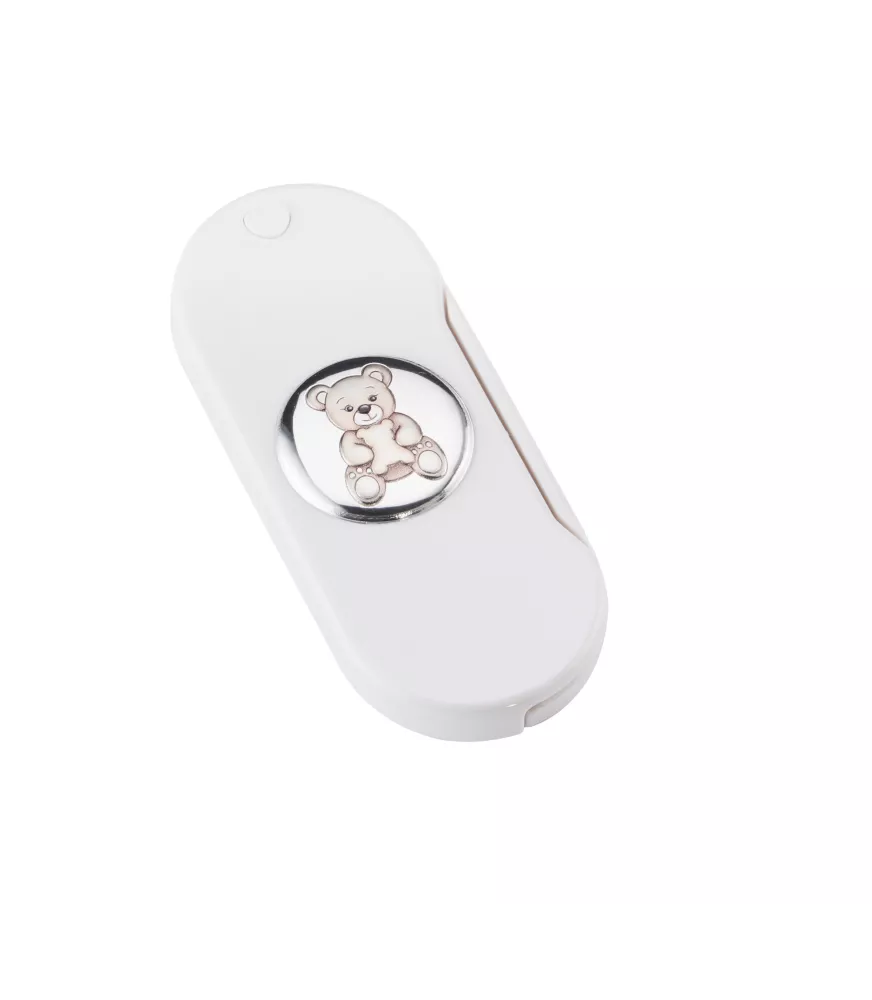 ESTUCHE DE CUBIERTOS PARA BEBÉ EN ACERO CON MOTIVO EN METAL PLATEADO OSO ABRAZANDO OSITO MODELO EPP231