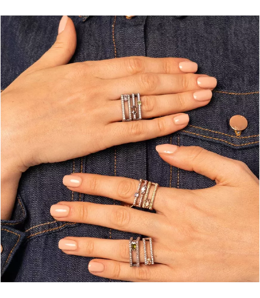 Anillo Sunfield Chloé Baguette plata y circonitas. AN065421