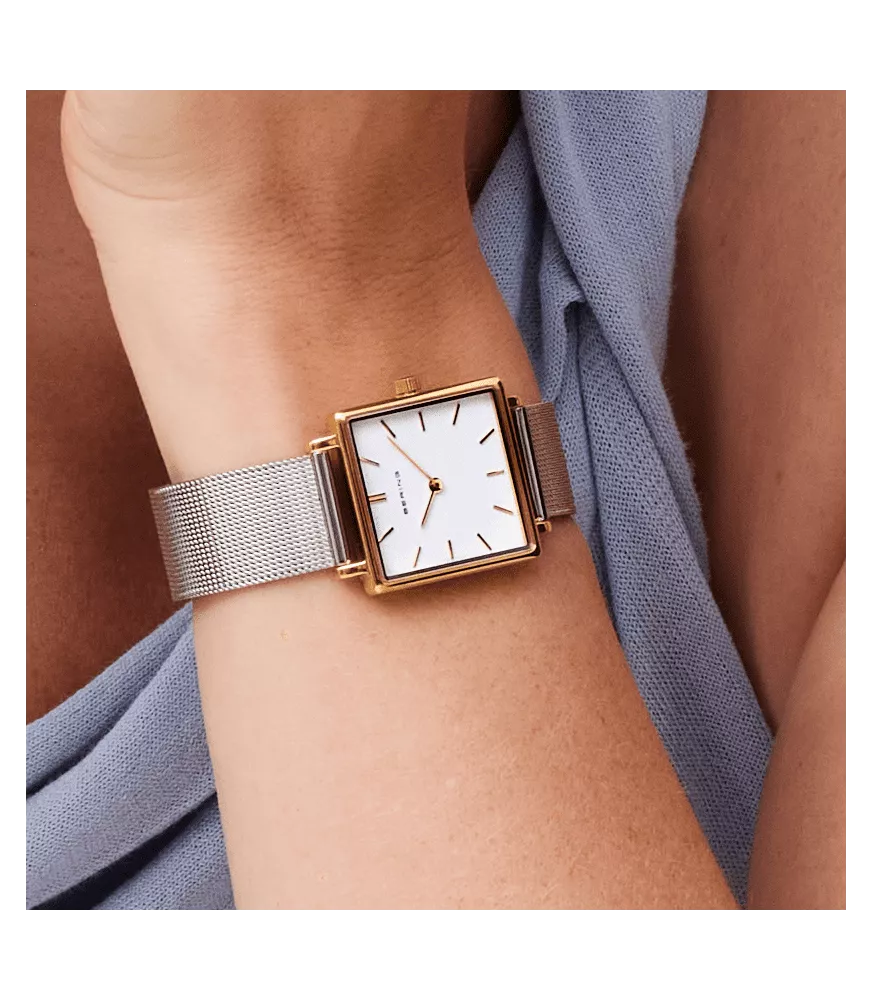 Reloj Bering mujer cuadrado 18226-010 con brazalete de malla milanesa.