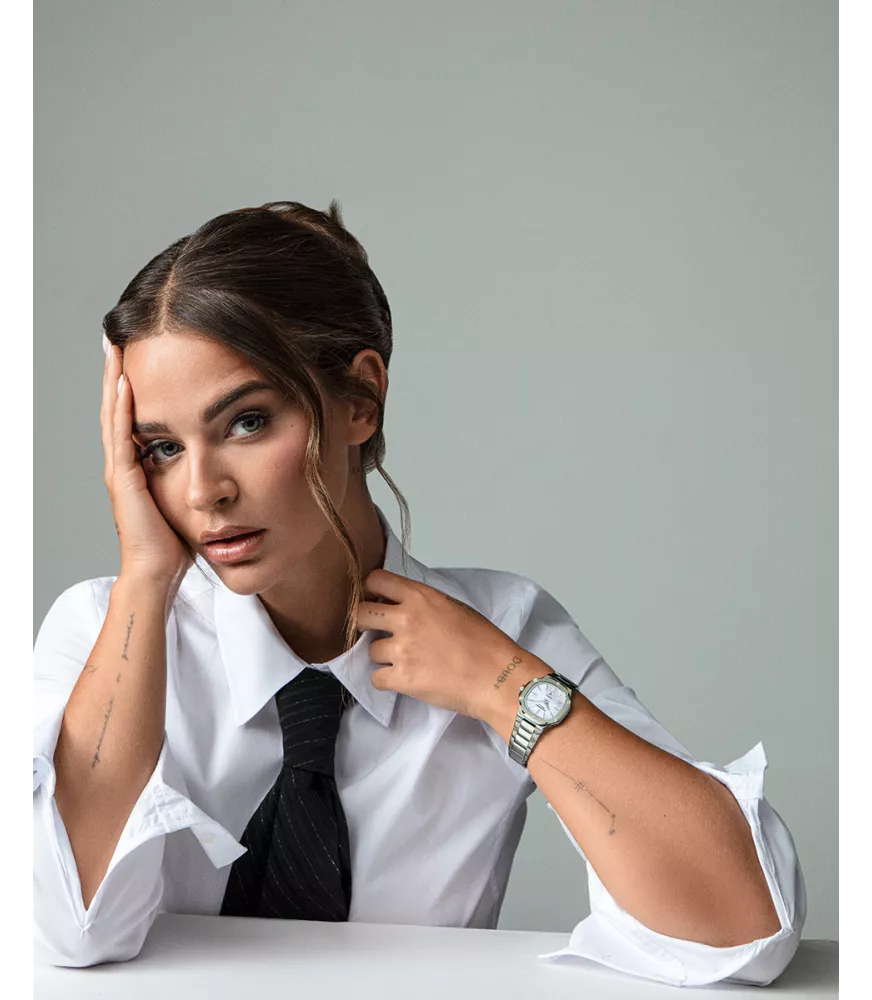 Reloj Viceroy mujer, cuarzo, analógico, 2 agujas, calendario y diamantes.