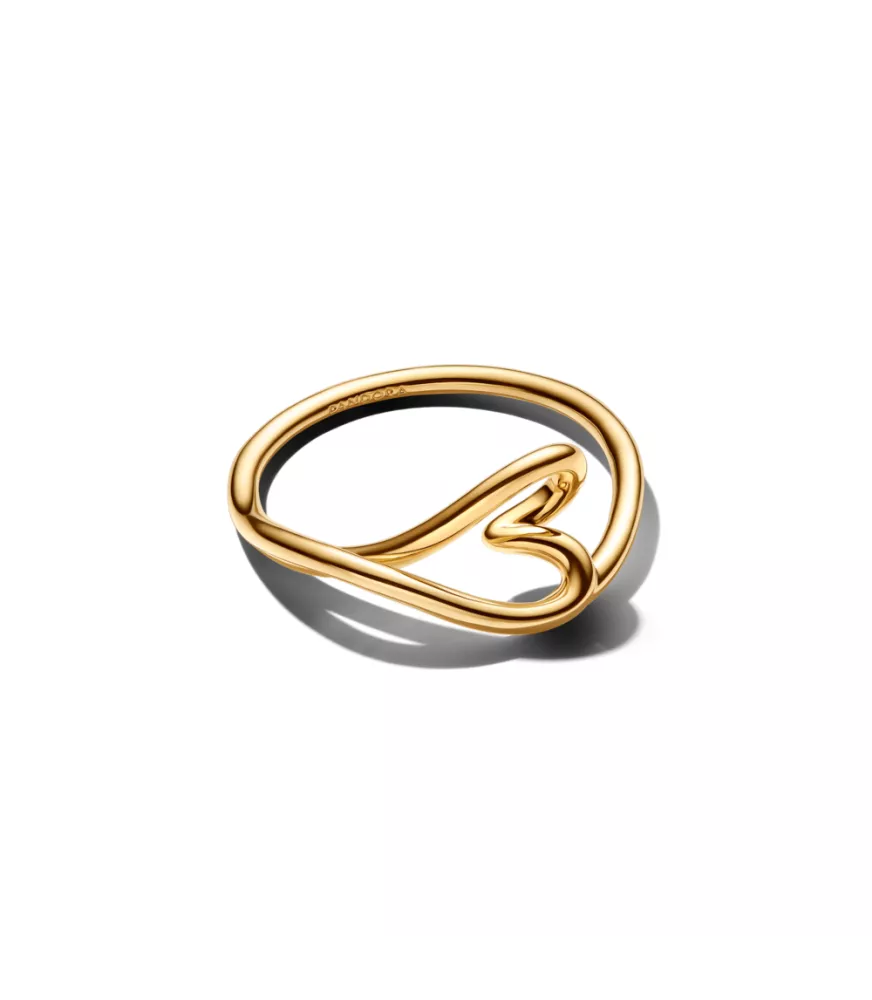Anillo con un recubrimiento en oro de 14k Corazón Pequeño Forma Orgánica