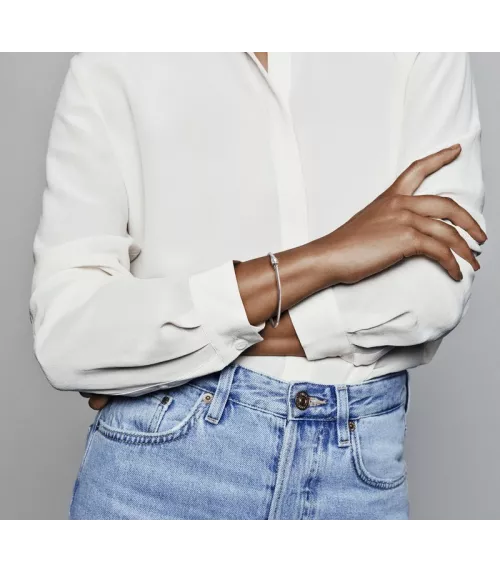 Pulsera Moments en plata de ley con cierre de barril para charms REF. 598816C00