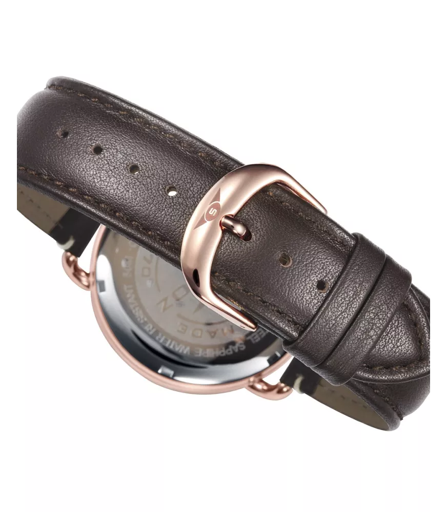 Cuarzo Suizo, 3 agujas, calendario  y multifunción.