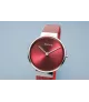 Reloj Bering rojo de mujer con caja rosada.