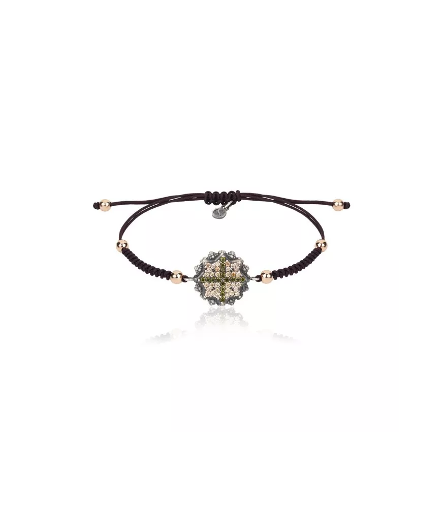 Pulsera en plata envejecida con piedras de colores.