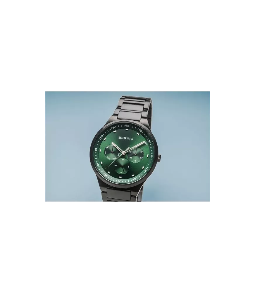 Reloj Bering Classic hombre multifunción.