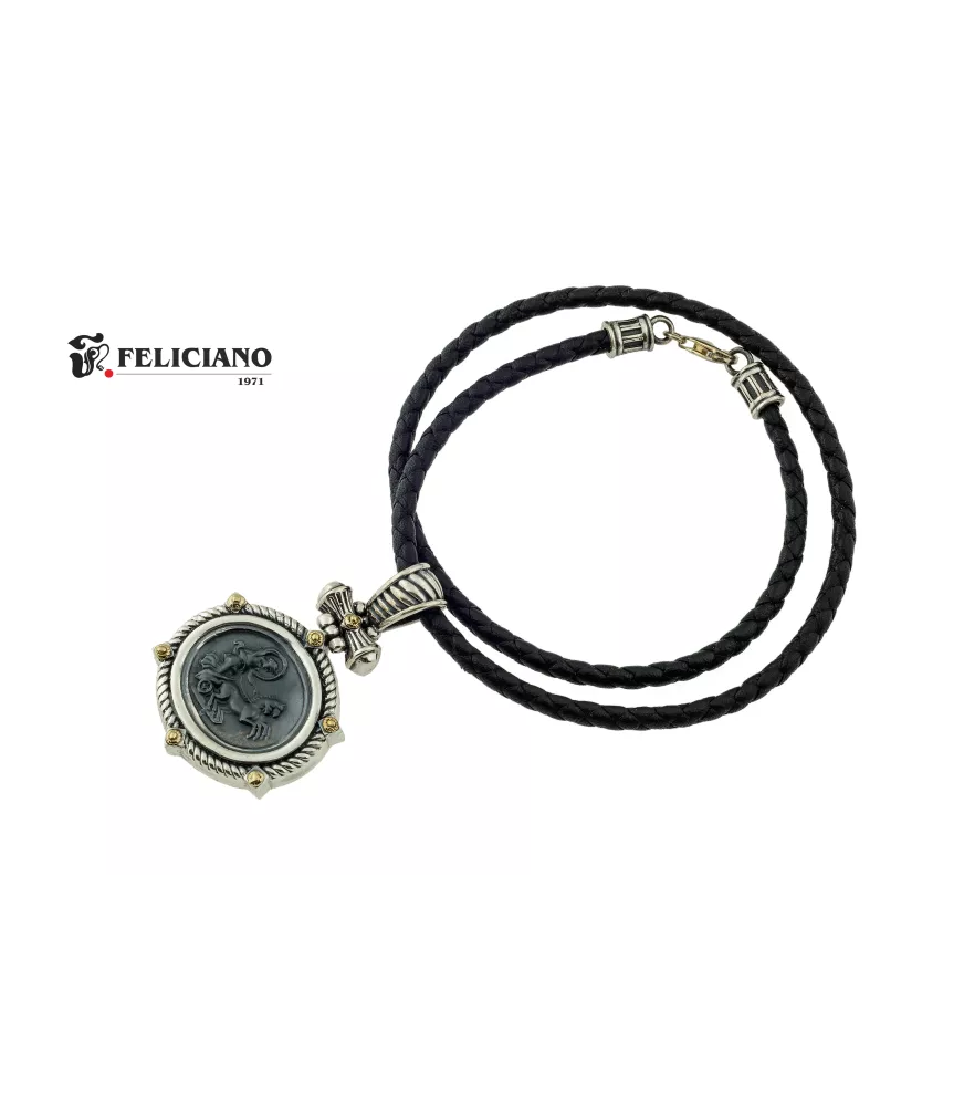 Colgante con cuero en plata de primera ley con moneda en plata oxidada