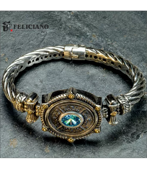 Brazalete en plata de primera ley con cuarzo hidrotermal azul.