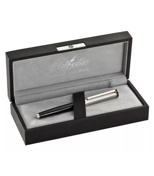 Pluma de plata maciza de 925/000 de la marca alemana Waldmann.